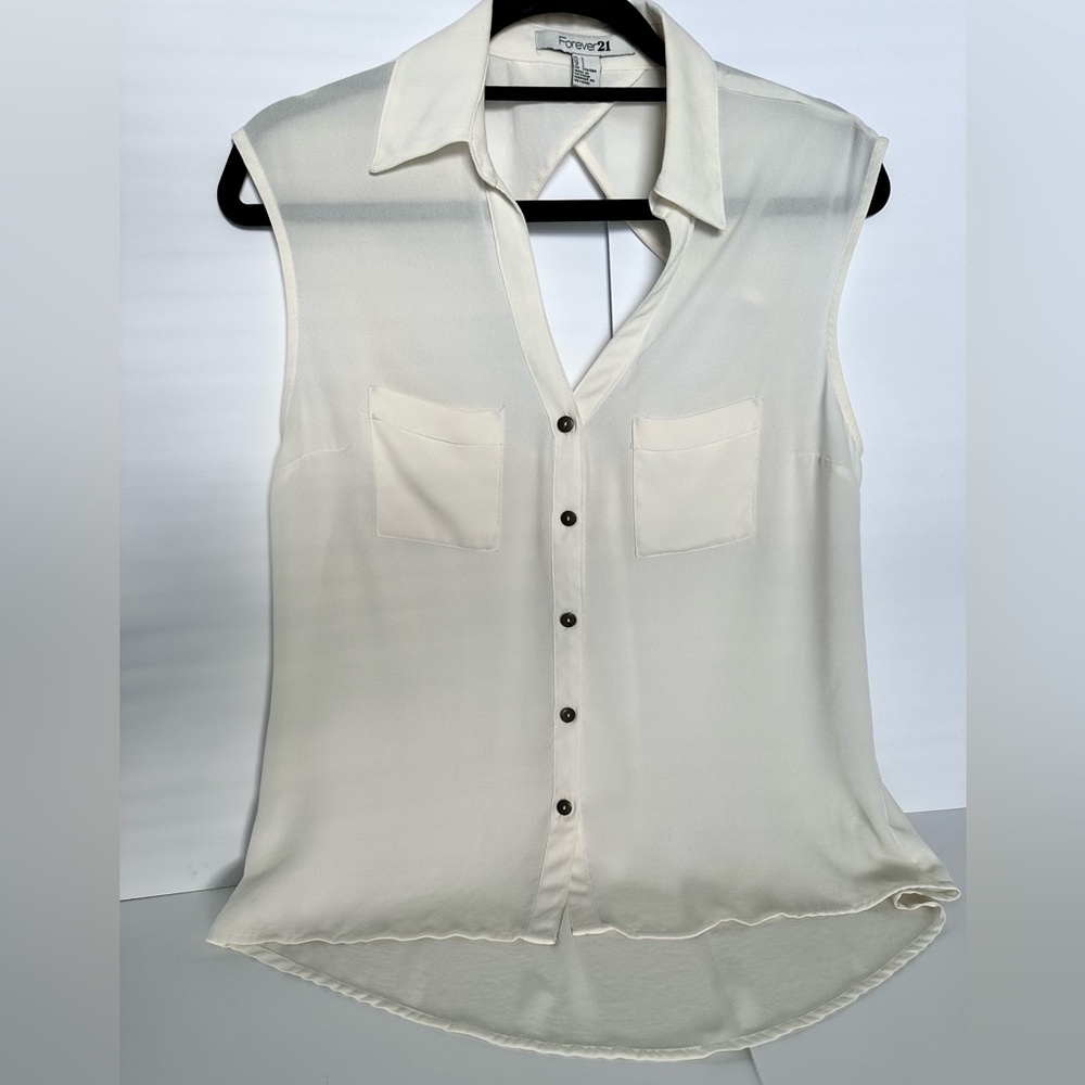 Forever 21 Beautiful Women's Ivory
Sleeveless Blouse Size Large
